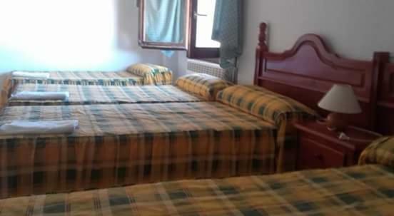 Hostal Restaurante San Millan Orihuela del Tremedal Exteriör bild